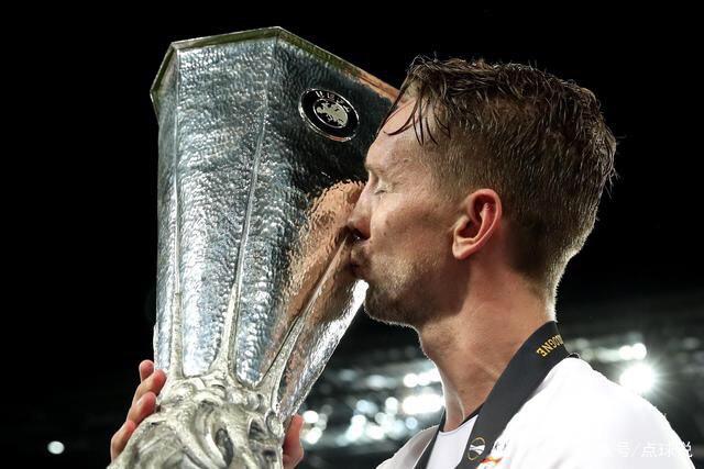卡里克对费尔南德斯的首发及队长身份态度模糊